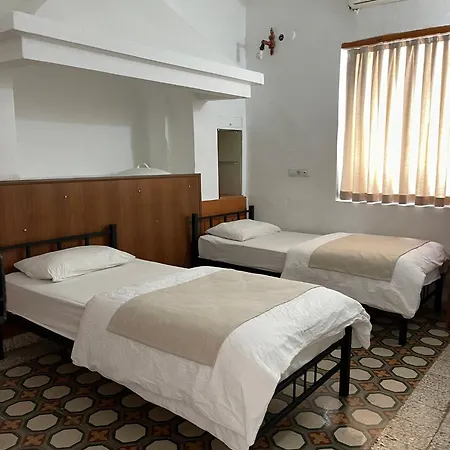 Held Hotel-2